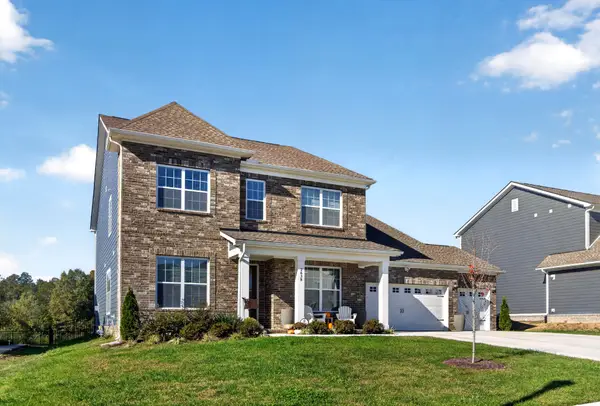 2638 Augusta Trace Dr, Columbia, TN 38401