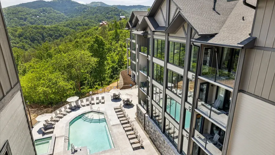 855 Campbell Lead Rd #208, Gatlinburg, TN 37738 - #2
