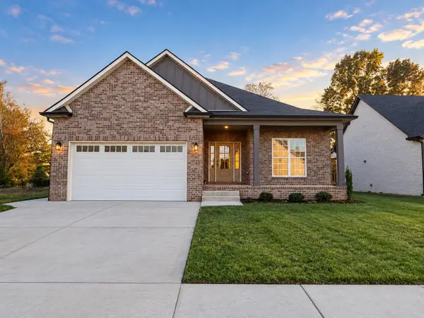 734 Southern Pine Trl, Clarksville, TN 37043