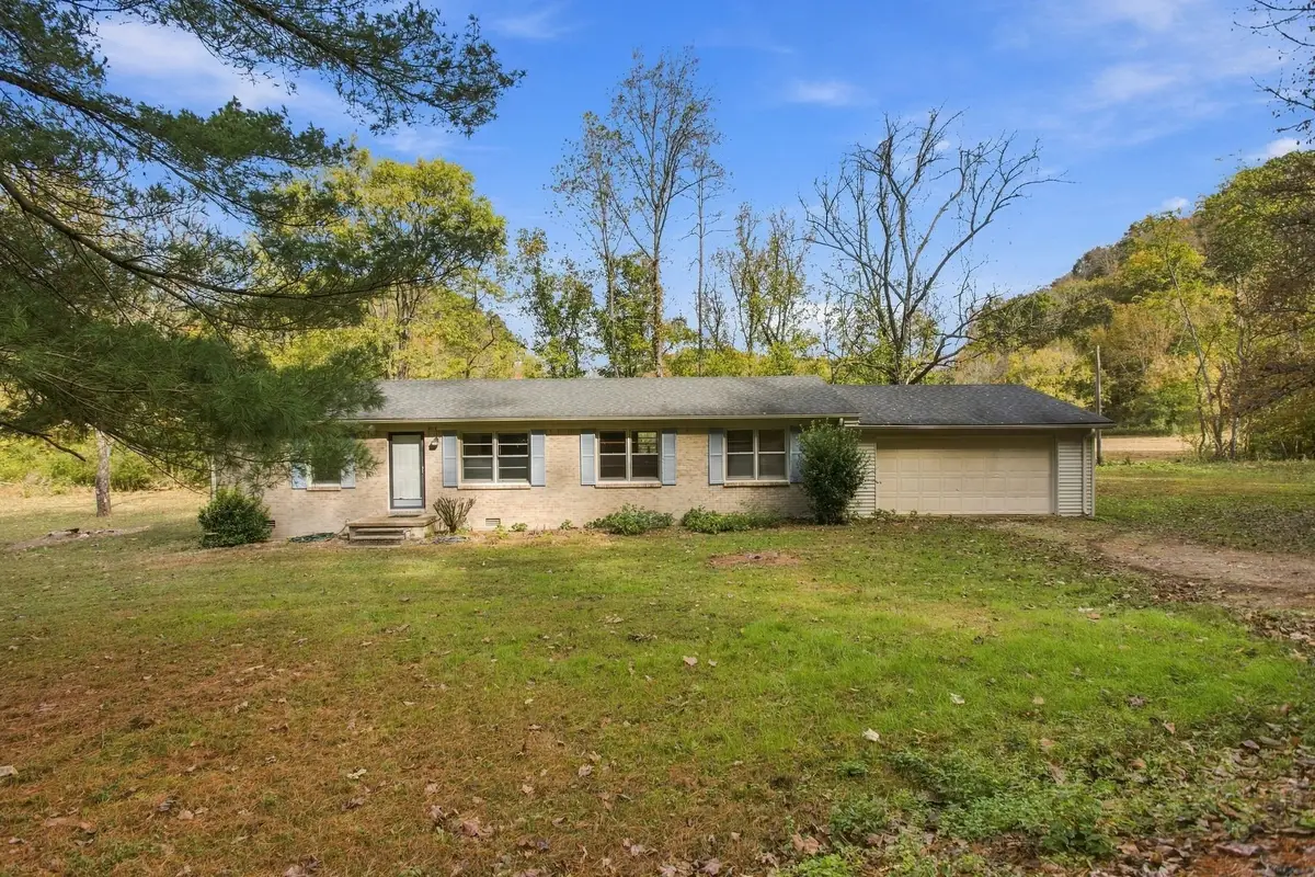 3074 Robert Skelley Rd, Columbia, TN 38401 - #1