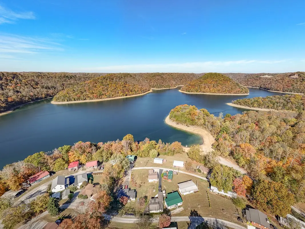 1384 Austin Lake Rd, Baxter, TN 38544 - #1