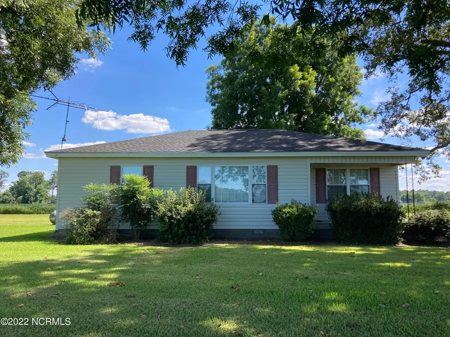 382 Pig Cradle Lane, Clinton, NC 28328 - Image #3