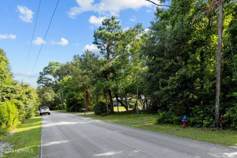 149 Arborvitae Drive, Pine Knoll Shores, NC 28512 - Image #2