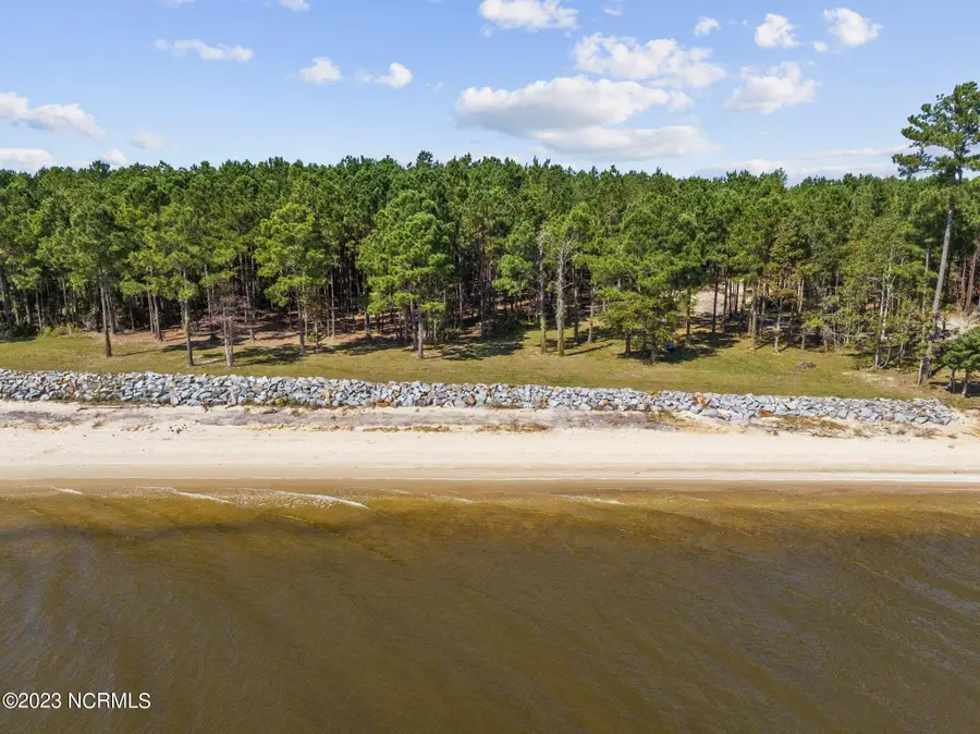 15 Sandy Bay Drive W, Oriental, NC 28571 - Image #3