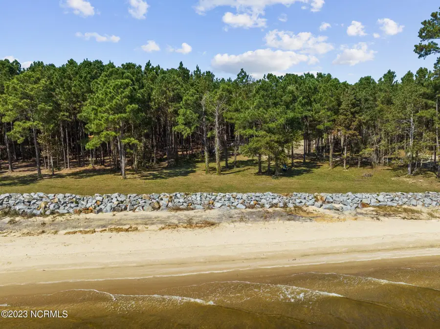 3 Sandy Bay Drive W, Oriental, NC 28571 - Image #2