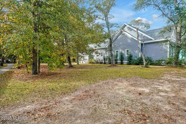 411 Fire Fly Lane, Southport, NC 28461