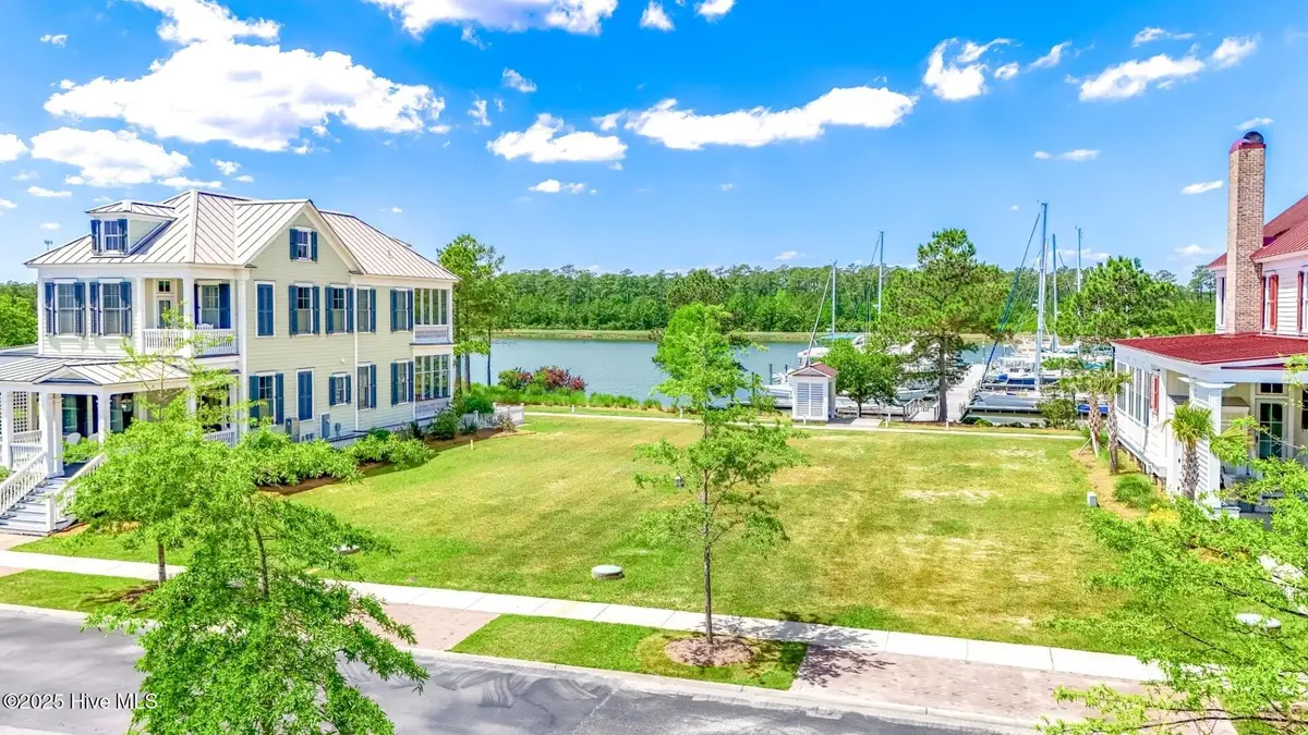301 E Harborside Road, Oriental, NC 28571 - Image #1