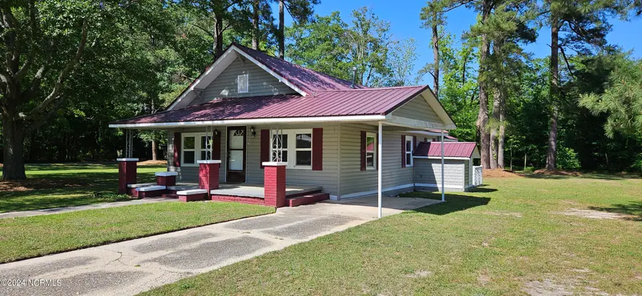 163 E Third Street, Garland, NC 28441 - Image #2