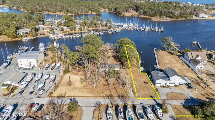 1210 Neuse Drive, Oriental, NC 28571 - #3