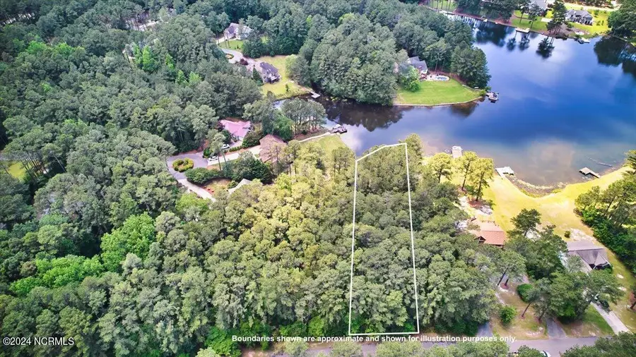 16 Lakeshore Drive, Wagram, NC 28396 - Image #3