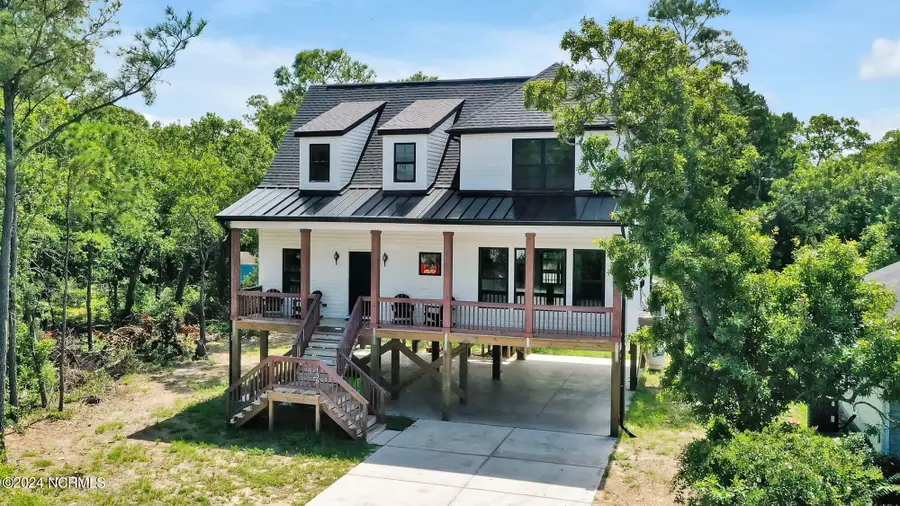 136 N Middleton Avenue, Oak Island, NC 28465 - Image #2
