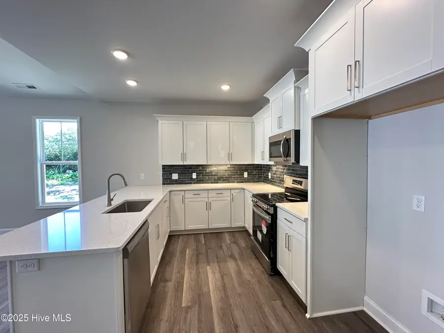 3077 Oak Drive Sw, Shallotte, NC 28470 - Image #3