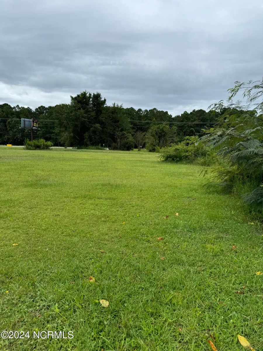 483 Freedom Way, Midway Park, NC 28544 - Image #3