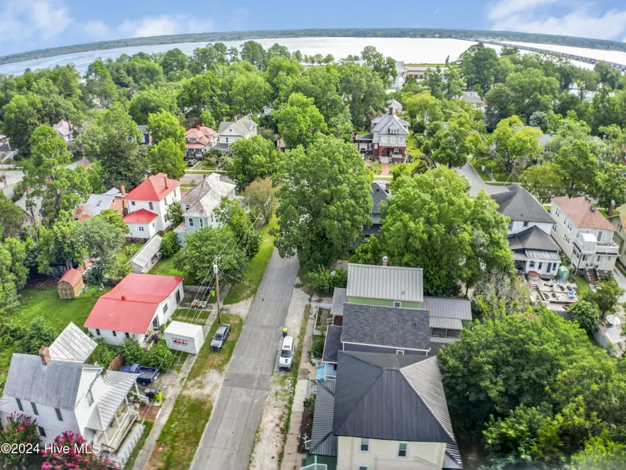 511 Blades Avenue, New Bern, NC 28560 - #2