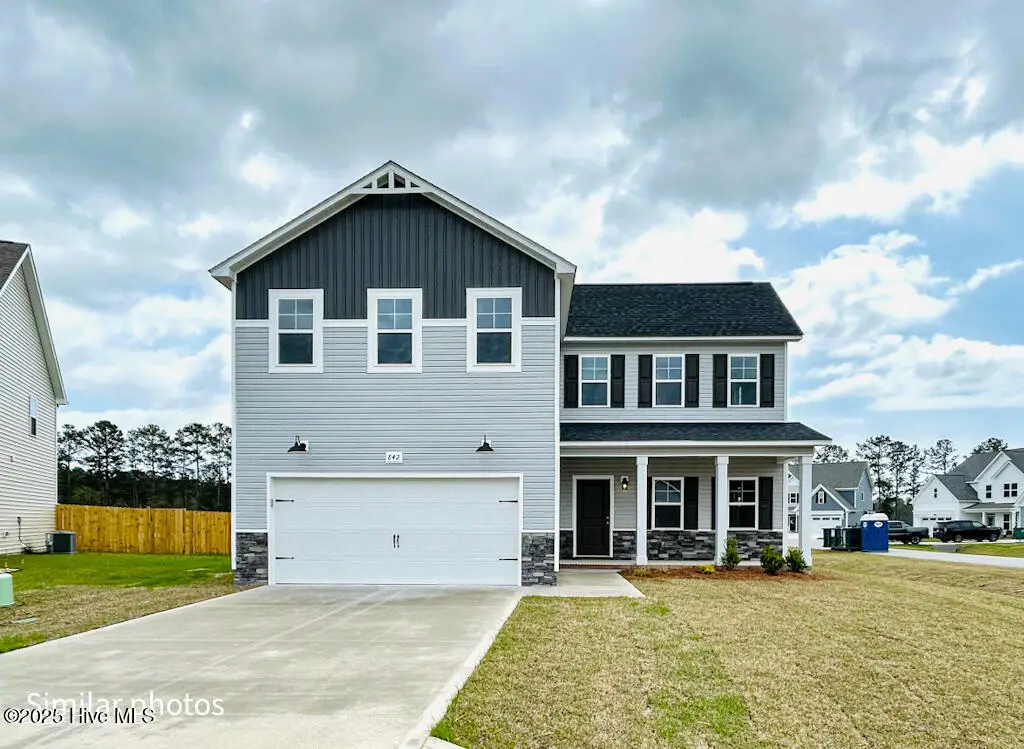 842 Cooke Drive, Hubert, NC 28539 - Image #1