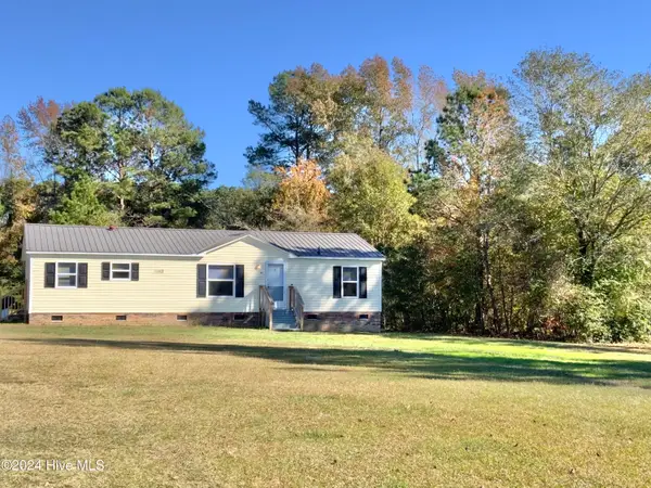 47 Valley Acres Drive, Whiteville, NC 28472