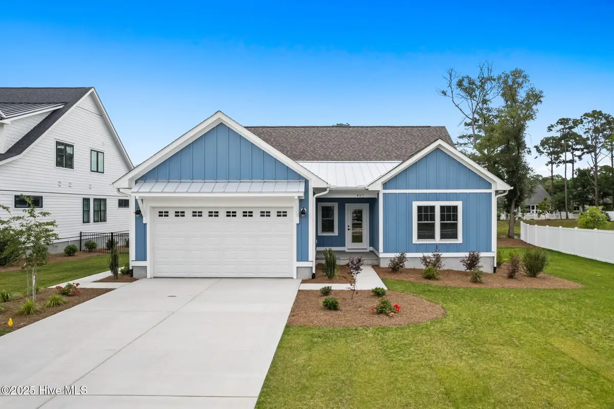 457 Raven Glen Drive, Southport, NC 28461 - Image #1
