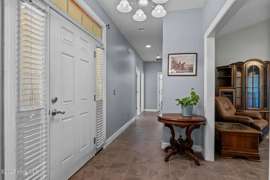 930 Pasture Circle, Aberdeen, NC 28315 - Image #2