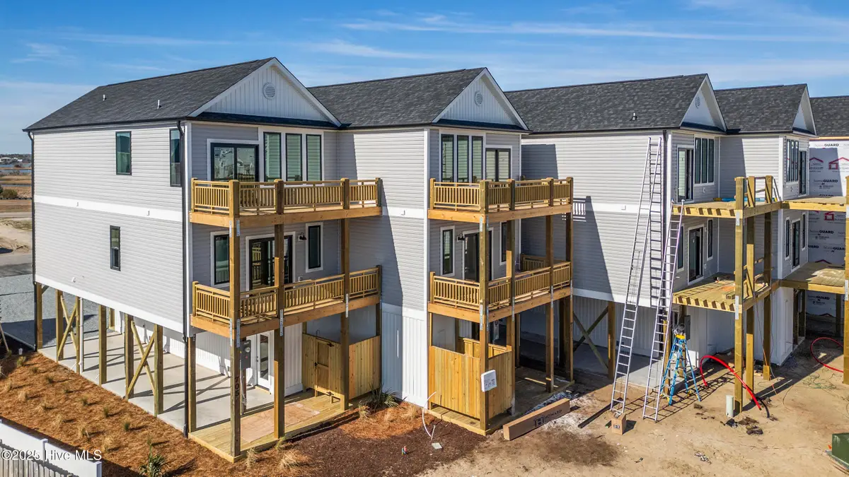 723 N Topsail Drive, Surf City, NC 28445 - Image #1