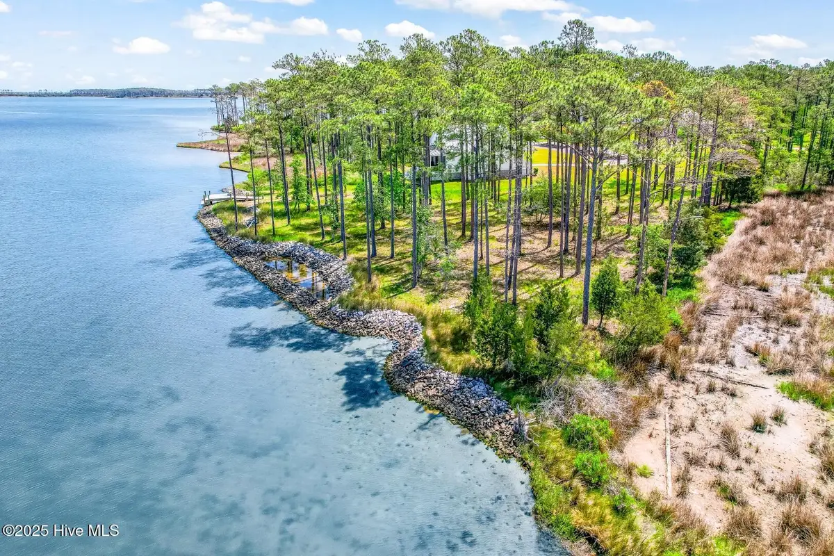 241 Oyster Point Road, Oriental, NC 28571 - Image #1