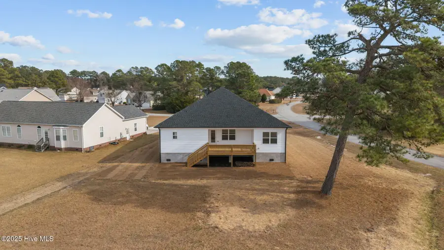 1132 Coral Reef Drive, New Bern, NC 28560 - Image #3