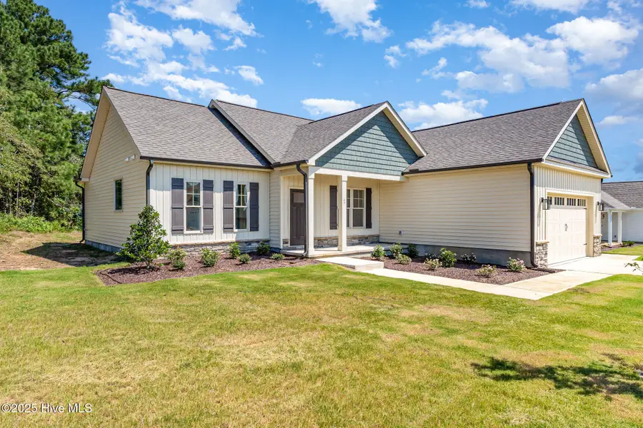 47 Royal Avenue, Selma, NC 27576 - Image #2