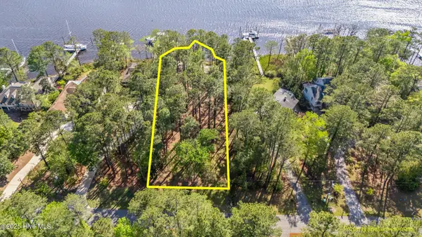 5514 Gondolier Drive, New Bern, NC 28560