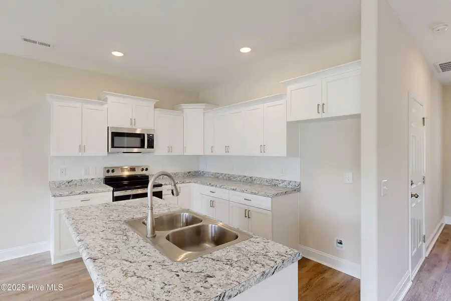 211 Sandpiper Place, Holly Ridge, NC 28445 - Image #3