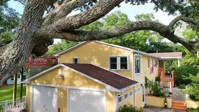 209 Shore Road, Newport, NC 28570 - Image #2