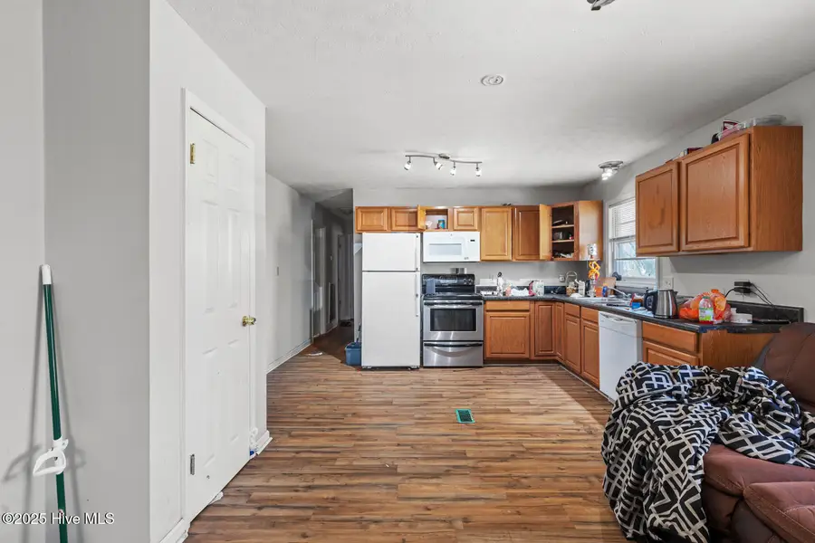 1525 Piney Green Road, Jacksonville, NC 28546 - Image #2