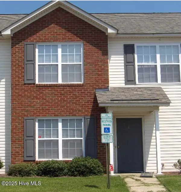 4105 Dudleys Grant Drive #E, Winterville, NC 28590