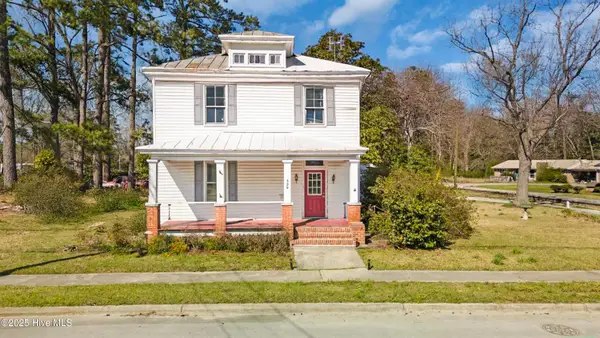 329 W Jones Street, Trenton, NC 28585