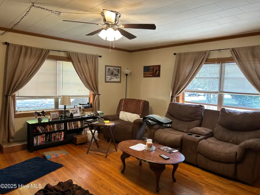 201 2nd Street, Laurinburg, NC 28352 - Image #2