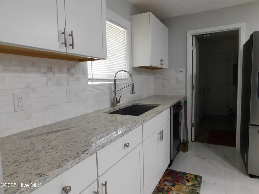 1003 W Scotsdale Road, Laurinburg, NC 28352 - Image #3