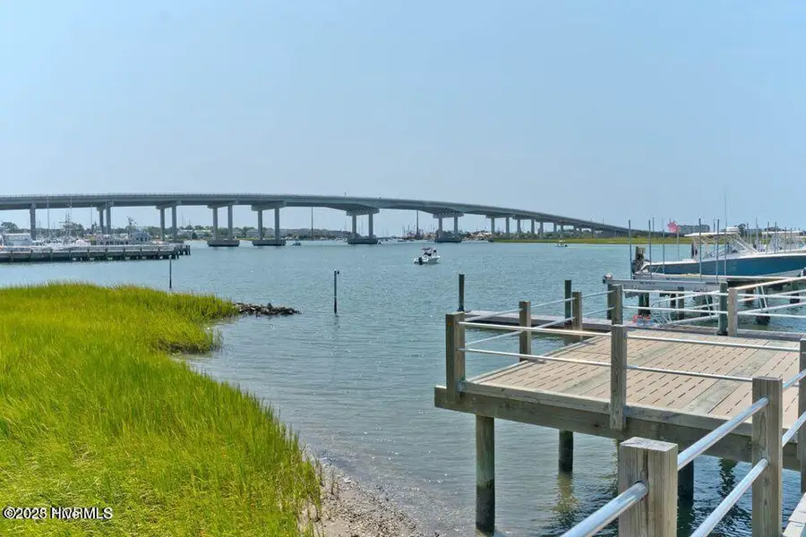 105 Gallants Point Road, Beaufort, NC 28516 - Image #2