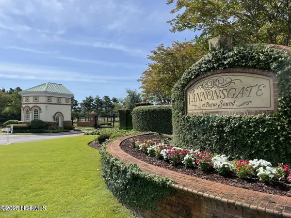 603 Cannonsgate Drive, Newport, NC 28570