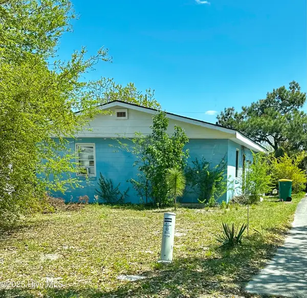 109 S Seventh Avenue, Kure Beach, NC 28449