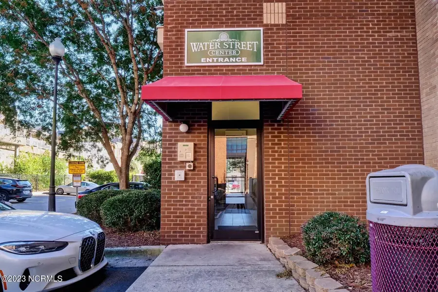 106 N Water Street #404, Wilmington, NC 28401 - Image #2