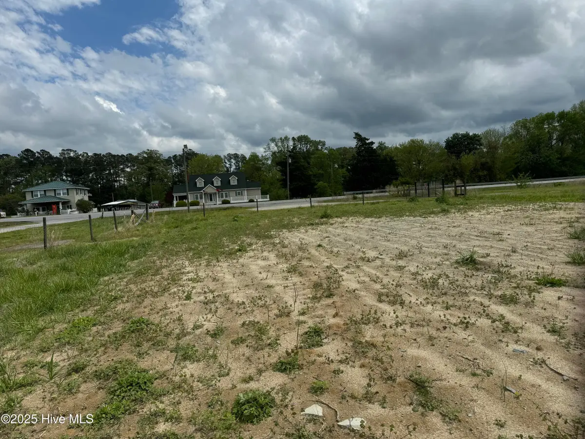 2ac Us 17, Maysville, NC 28555 - Image #1
