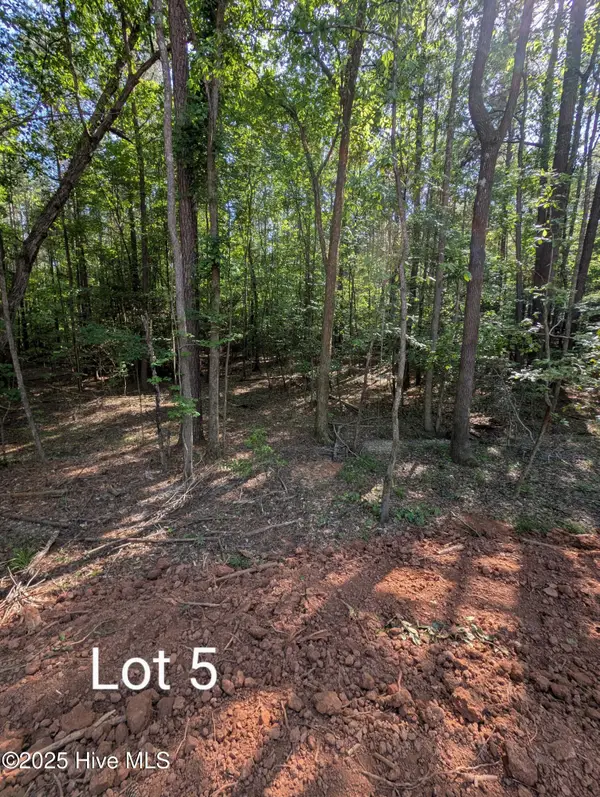 530 Fletcher Farms Way, Carthage, NC 28327