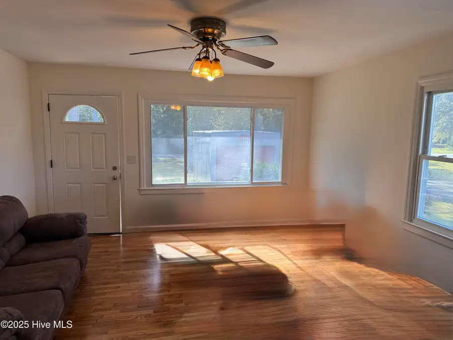 121 Laurel Drive, Wilmington, NC 28401 - Image #2