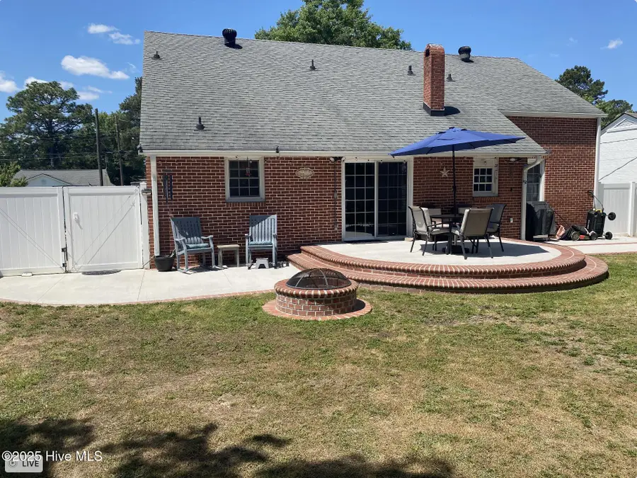 612 Blaney Street, Clinton, NC 28328 - Image #2