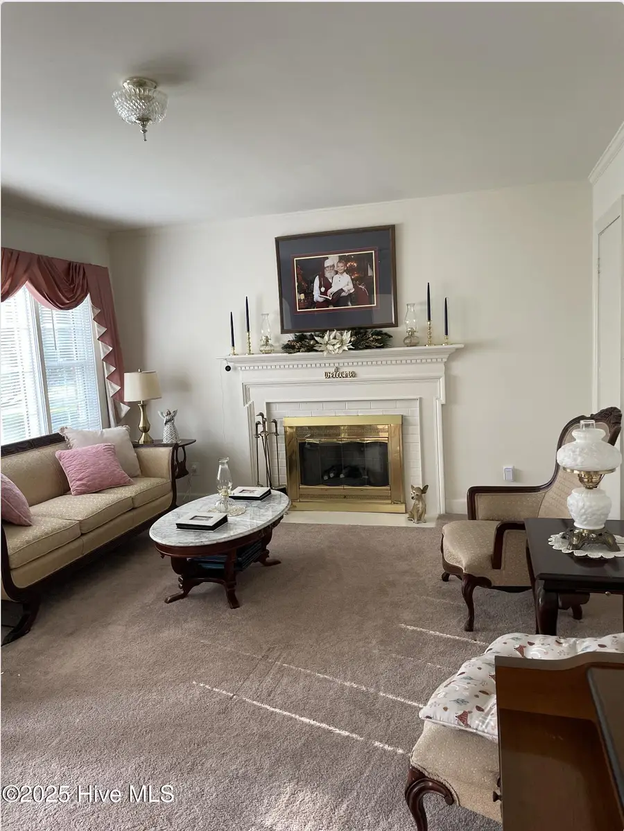 612 Blaney Street, Clinton, NC 28328 - Image #3