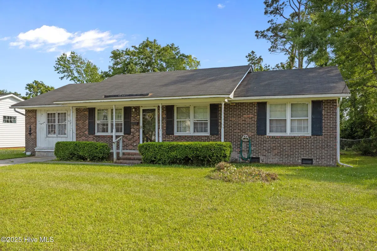 914 Harrell Drive, Morehead City, NC 28557 - Image #1