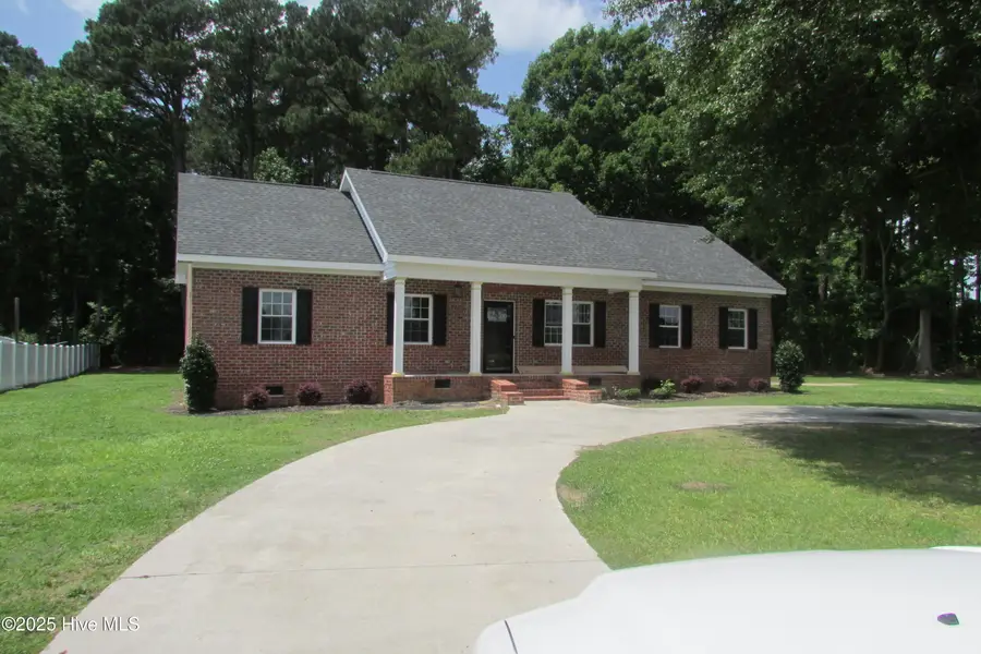 1429 Isaac Weeks Road, Clinton, NC 28328 - Image #2