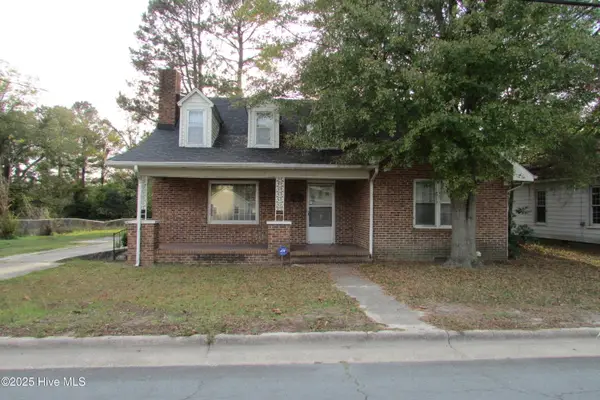 803 Mccoy Street, Clinton, NC 28328