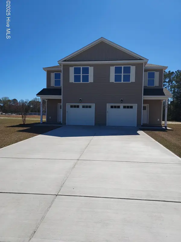 95 Hadnot Drive #B, Swansboro, NC 28584