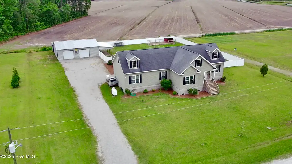 146 N Ravenwood Lane, Belhaven, NC 27810 - Image #1