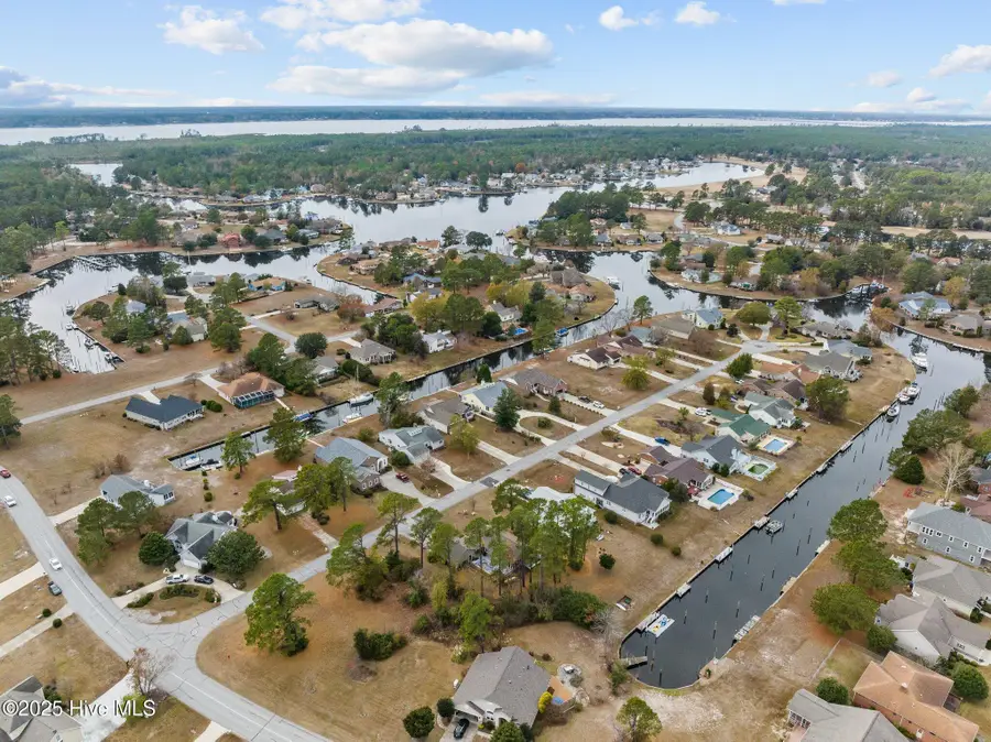 6125 Castleton Court, New Bern, NC 28562 - Image #2