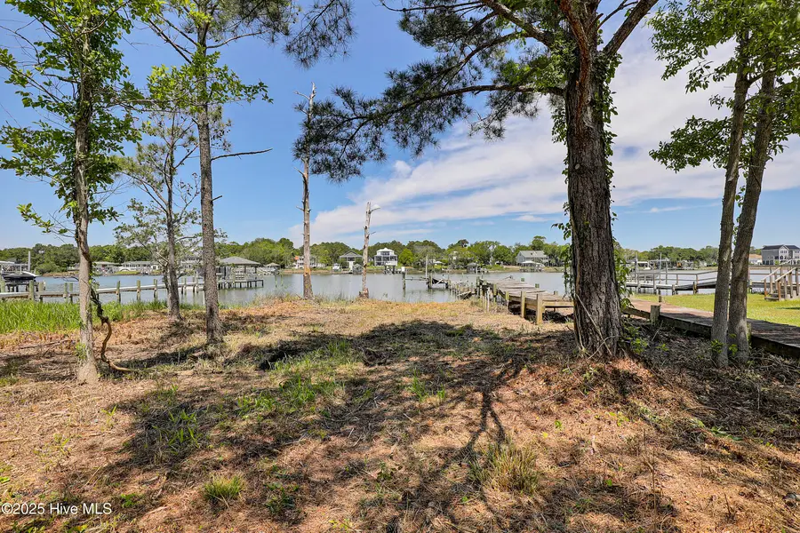 527 Chadwick Shores Drive, Sneads Ferry, NC 28460 - #2